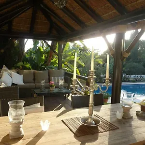Bed & Breakfast Breeze Boutique Guest Rooms, Marbella